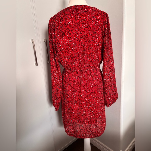 Only Red and Black Wrap Sundress with Sheer Bishop Sleeves - Picture 6 of 10